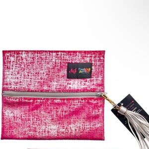 NWT MAKEUP JUNKIE STARLET PRINT IN SIZE LARGE